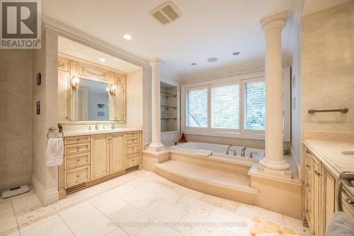 9 Seinecliffe Road, Markham, ON - Indoor Photo Showing Bathroom