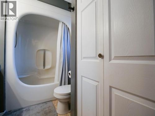 3050 Belcarra Road, Quesnel, BC - Indoor Photo Showing Bathroom