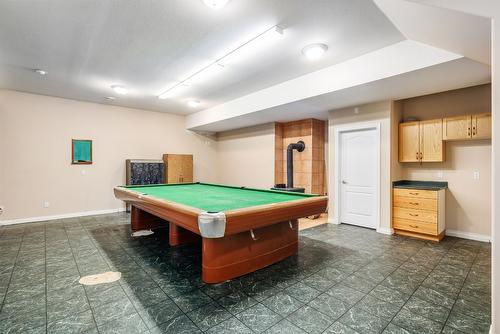 4323 Bedford Lane, Kelowna, BC - Indoor Photo Showing Other Room