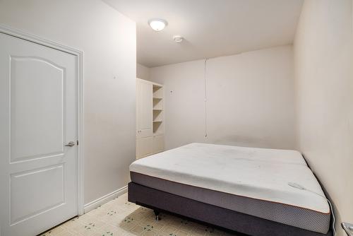 4323 Bedford Lane, Kelowna, BC - Indoor Photo Showing Other Room