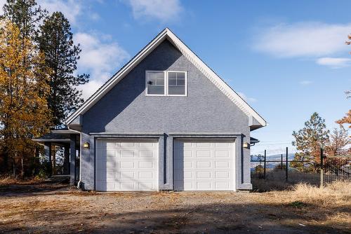 4323 Bedford Lane, Kelowna, BC - Outdoor