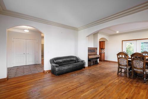 4323 Bedford Lane, Kelowna, BC - Indoor