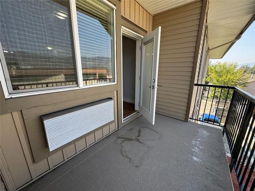 302-1701 Menzies Street, Merritt, BC - Outdoor With Exterior