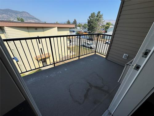 302-1701 Menzies Street, Merritt, BC - Outdoor With Exterior