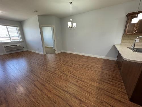 302-1701 Menzies Street, Merritt, BC - Indoor