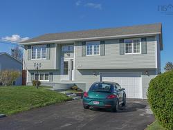 18 Jordan Street  New Minas, NS B4N 5G7