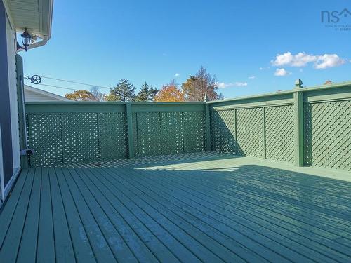 18 Jordan Street, New Minas, NS 