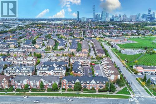 6 - 710 Neighbourhood Circle, Mississauga, ON - Outdoor With View