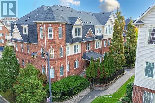 6 - 710 Neighbourhood Circle, Mississauga, ON - Outdoor