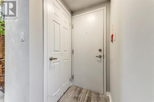 6 - 710 Neighbourhood Circle, Mississauga, ON - Indoor Photo Showing Other Room