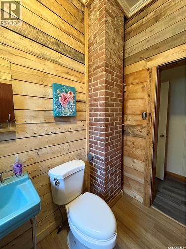 144 Main Street, Arran, SK - Indoor Photo Showing Bathroom