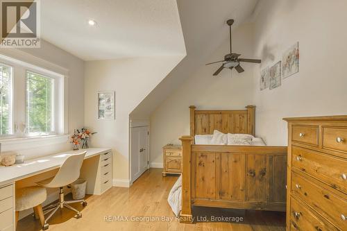 30 Brule Street, Penetanguishene, ON - Indoor Photo Showing Bedroom