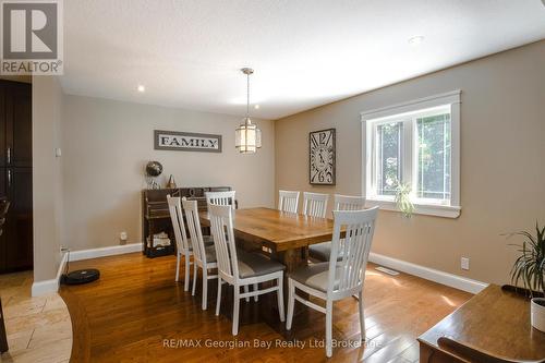 30 Brule Street, Penetanguishene, ON - Indoor Photo Showing Dining Room