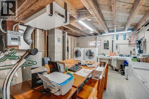 3330 Kenville Mine Road, Nelson, BC - Indoor