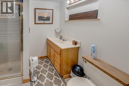 3330 Kenville Mine Road, Nelson, BC - Indoor Photo Showing Bathroom