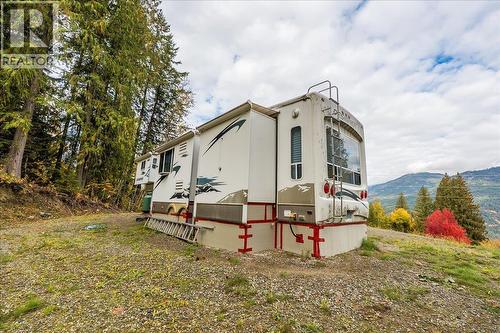 3330 Kenville Mine Road, Nelson, BC - Outdoor