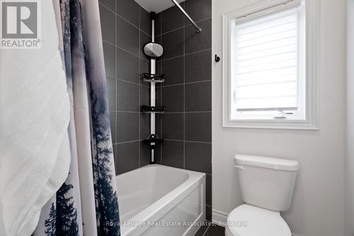 12 Emerald Street, Wasaga Beach, ON - Indoor Photo Showing Bathroom