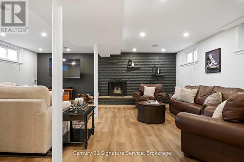 1602 Carletta Drive, Mississauga, ON - Indoor With Fireplace