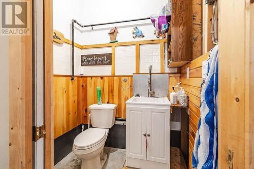 234 Echo Lake Rd, Echo Bay, ON - Indoor Photo Showing Bathroom