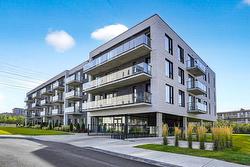 301-10130 Rue Lauraine-Vaillancourt  Montréal (Ahuntsic-Cartierville), QC H3L 0B1