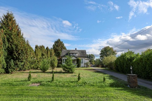 1360 Cumberland Rd, Courtenay, BC 