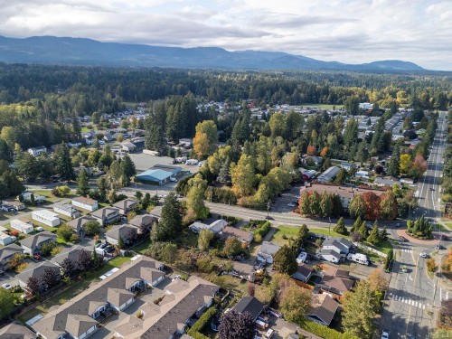 1360 Cumberland Rd, Courtenay, BC 