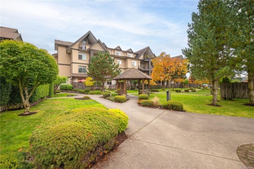 104-2111 Meredith Rd  Nanaimo, BC V9S 2N2