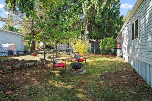 204-2779 Stautw Rd, Central Saanich, BC 