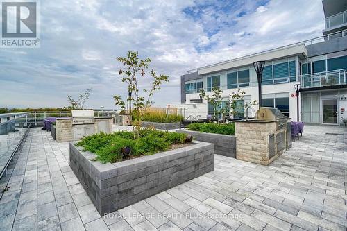 208 - 1050 Main Street E, Milton, ON - Outdoor