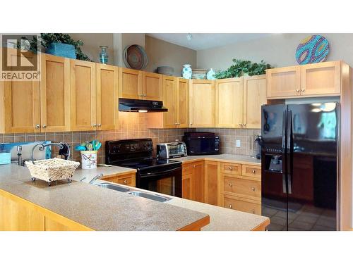 4886 Ridge Road, Radium Hot Springs, BC - Indoor Photo Showing Kitchen