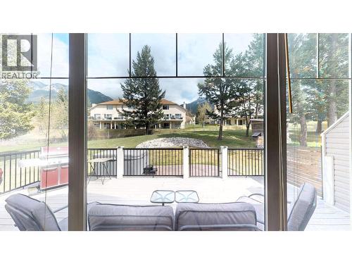 4886 Ridge Road, Radium Hot Springs, BC - 