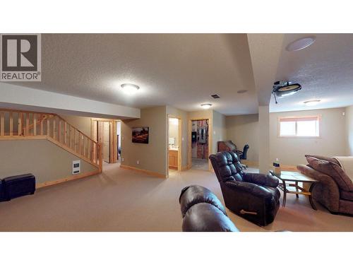 4886 Ridge Road, Radium Hot Springs, BC - Indoor