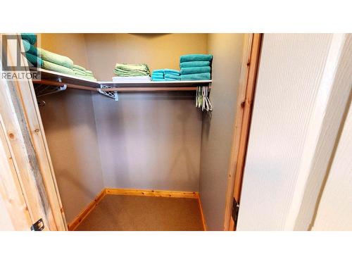 4886 Ridge Road, Radium Hot Springs, BC - Indoor