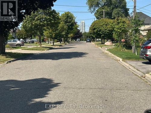 3215 Parkerhill Road, Mississauga, ON - Outdoor