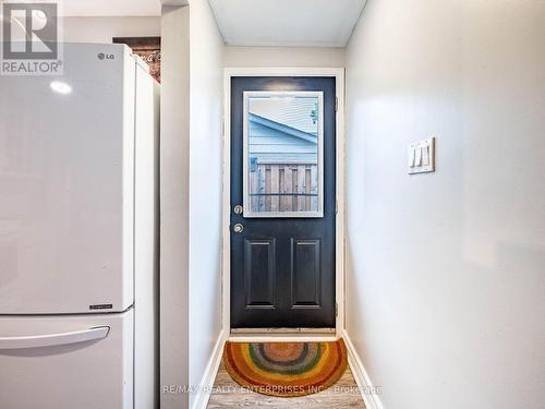 637 Artreva Crescent, Burlington, ON - Indoor Photo Showing Other Room