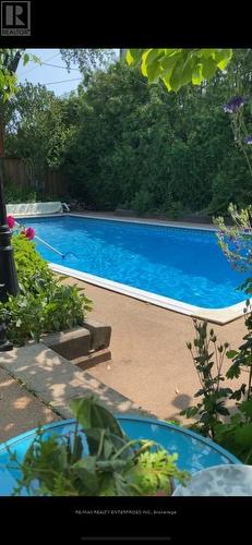 637 Artreva Crescent, Burlington, ON - Outdoor With In Ground Pool With Backyard