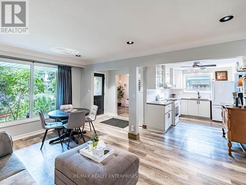 637 Artreva Crescent, Burlington, ON - Indoor