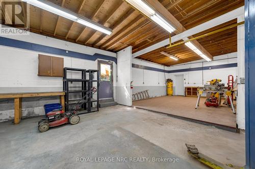 192 Burgar Street, Welland (Welland Downtown), ON - Indoor Photo Showing Garage