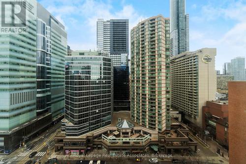 1923 - 633 Bay Street, Toronto, ON - Outdoor With Facade
