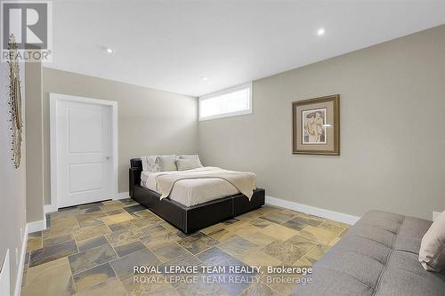 3886 Armitage Avenue, Ottawa, ON - Indoor Photo Showing Bedroom