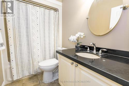 64 Red Oak Crescent, Oro-Medonte, ON - Indoor Photo Showing Bathroom