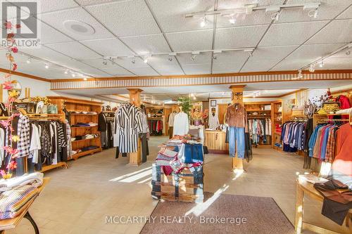 open and plenty of room for displays - 21 Toronto Street S, Grey Highlands, ON 