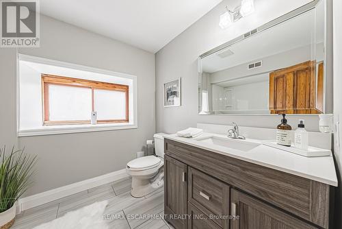 110 Freelton Road, Hamilton, ON 