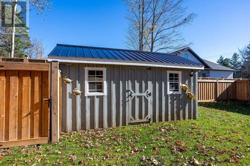 611 Sixth Street N, South Bruce Peninsula, ON - Outdoor