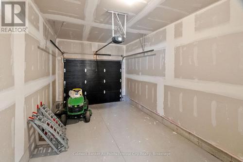 171 Elgin Avenue, Goderich (Goderich (Town)), ON - Indoor Photo Showing Garage