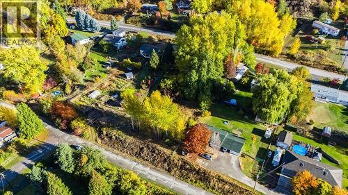 2073 Raspberry Road, Robson, BC 