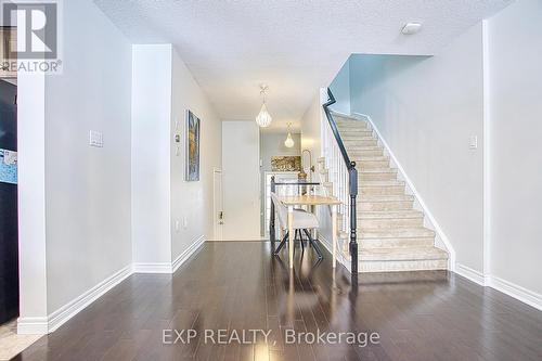 2 - 25 Ivybridge Drive, Hamilton, ON - Indoor