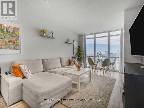 4702 - 11 BRUNEL COURT  Toronto, ON M5V 3Y3