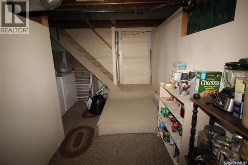 515 1St Street E, Shaunavon, SK - Indoor