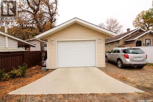 515 1St Street E, Shaunavon, SK - Outdoor